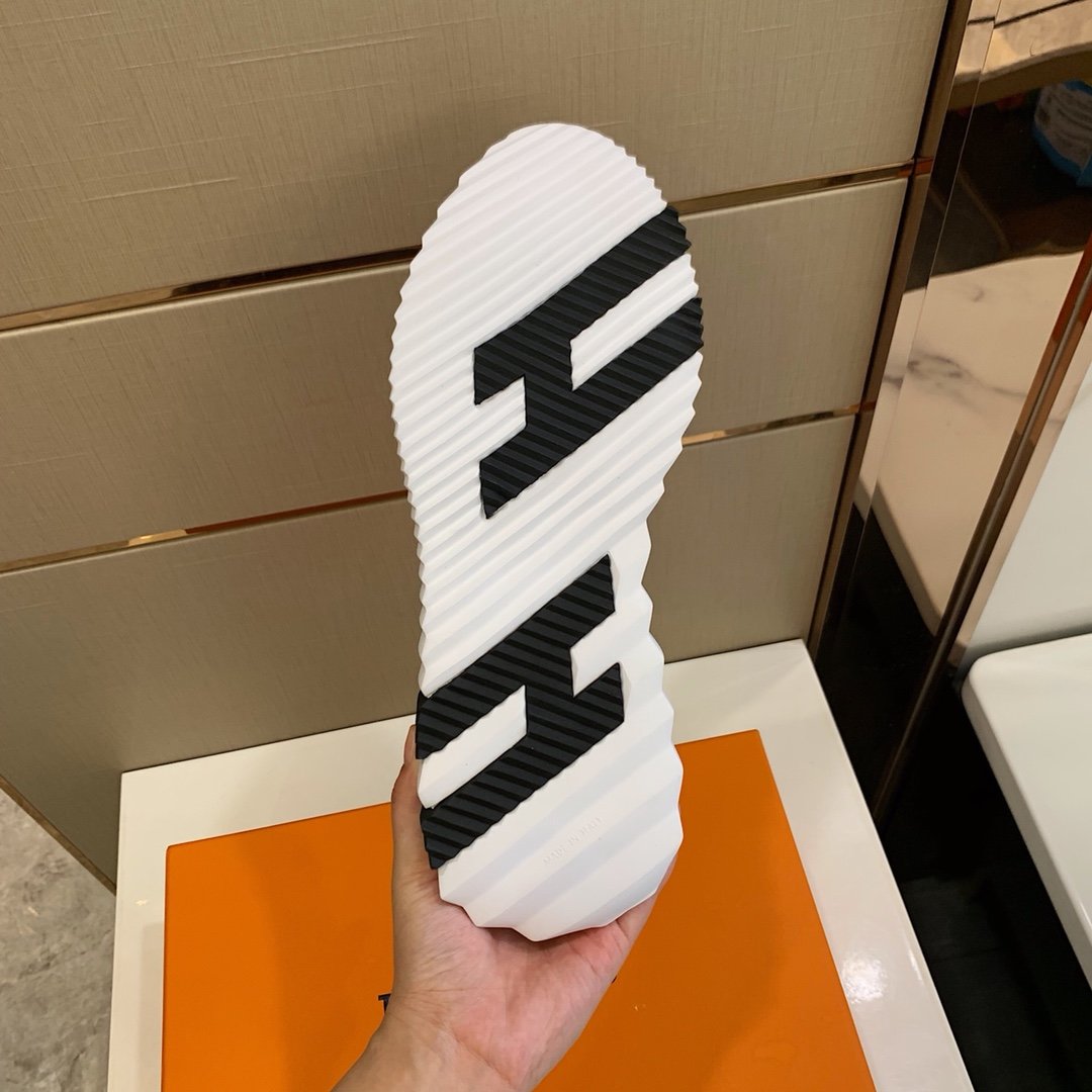 HRM Sneakers White
