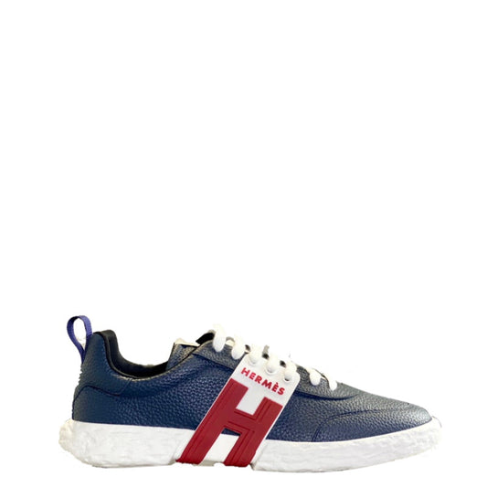 HRM Sneakers Logo