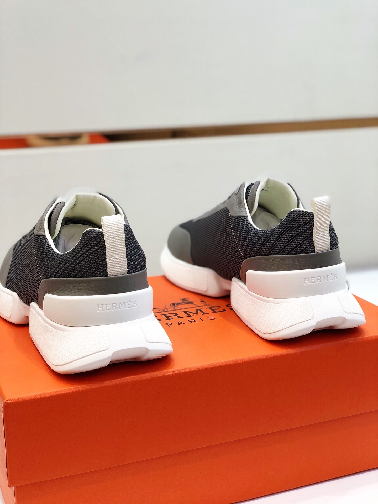 HRM Sneakers 2 Color 's