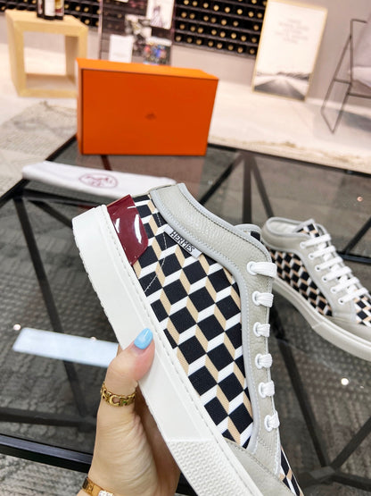 HRM Sneakers  2 Color 's