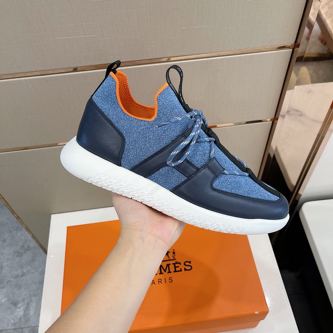 HRM Sneakers