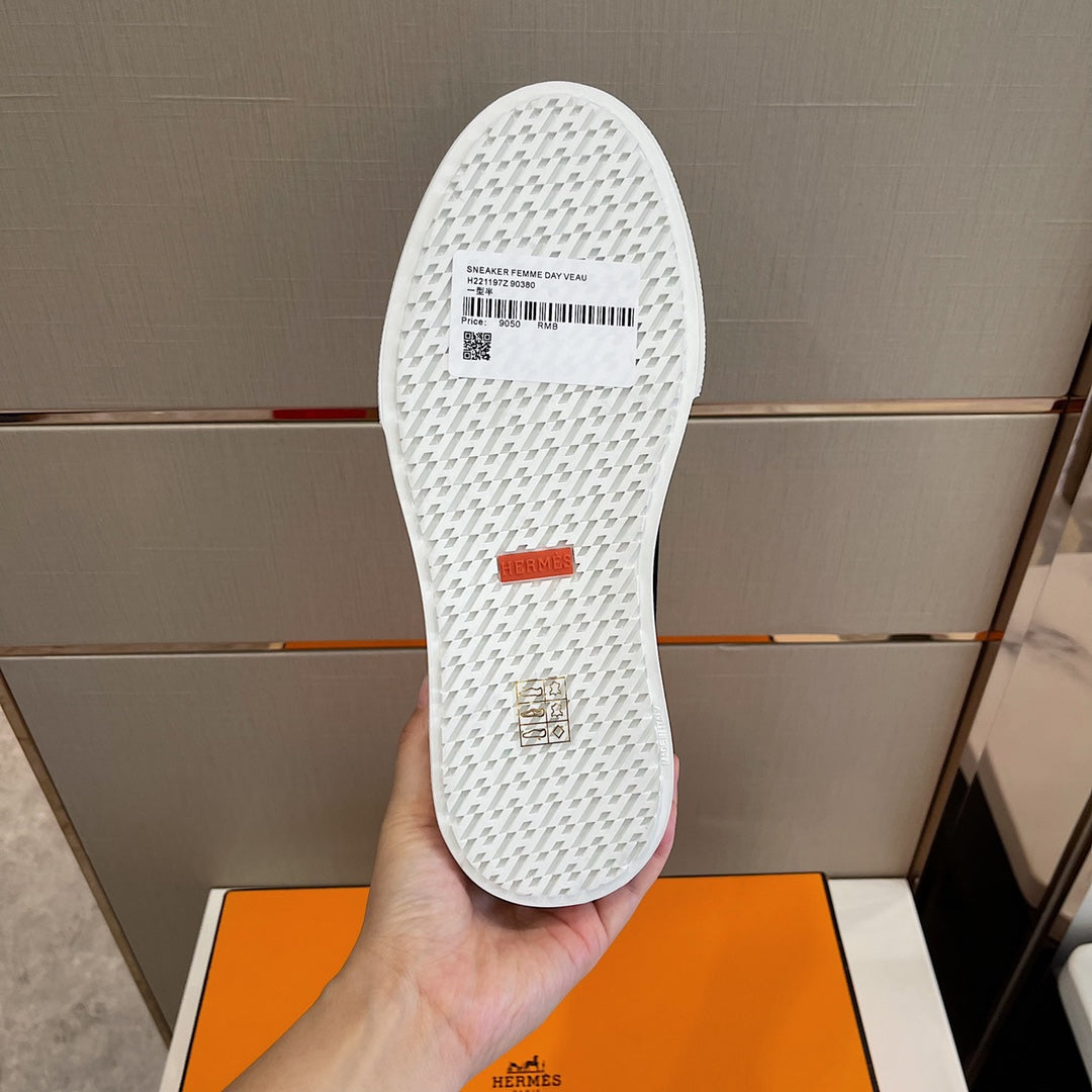 HRM  Sneakers 2 Color 's