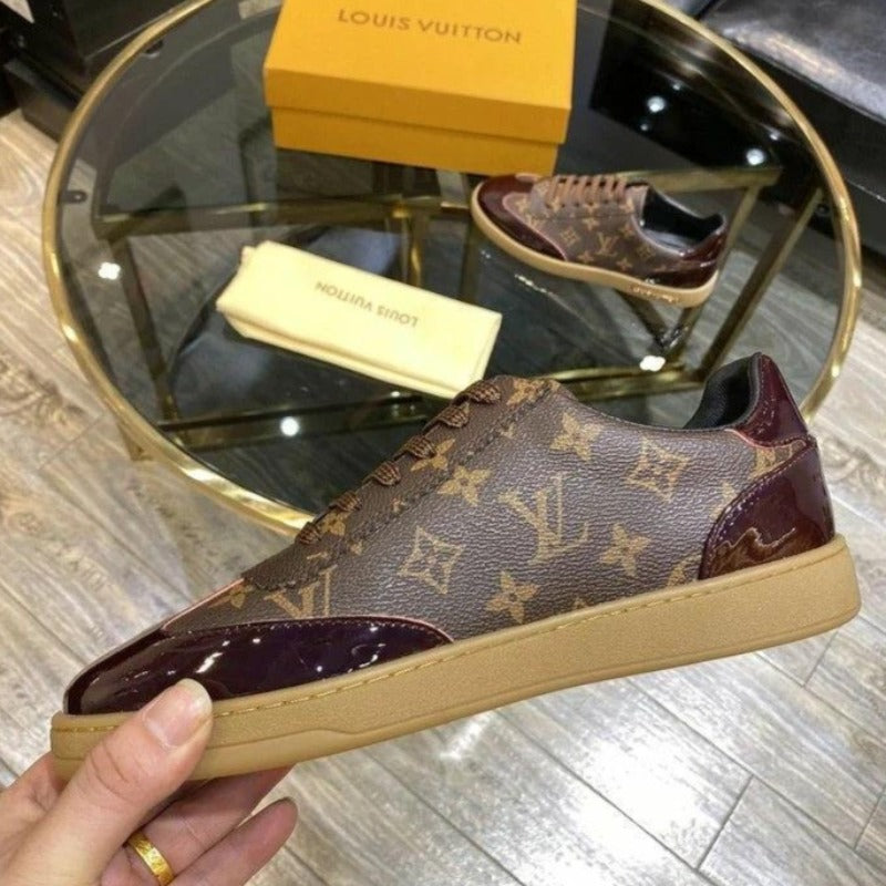 LU Sneakers