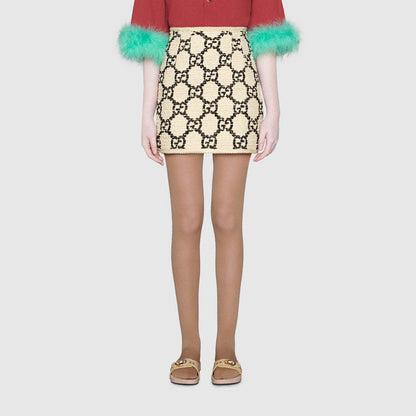 GU Tweed Skirt Suit Woman