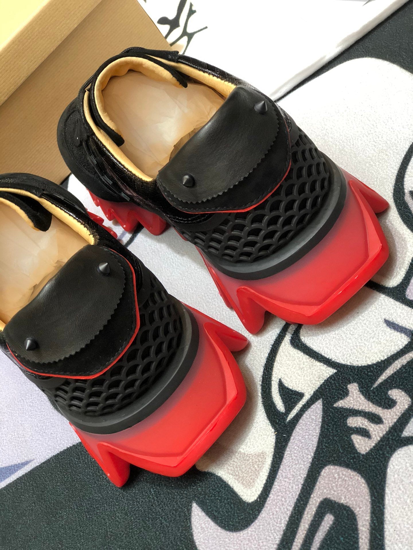 Labutin Sneakers Shark 46