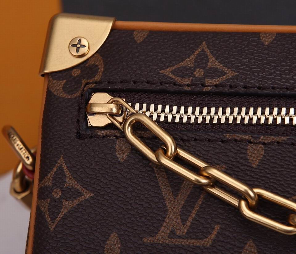 LU Bag trunk