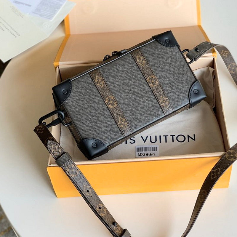 LU Bag Black 22 cm trunk