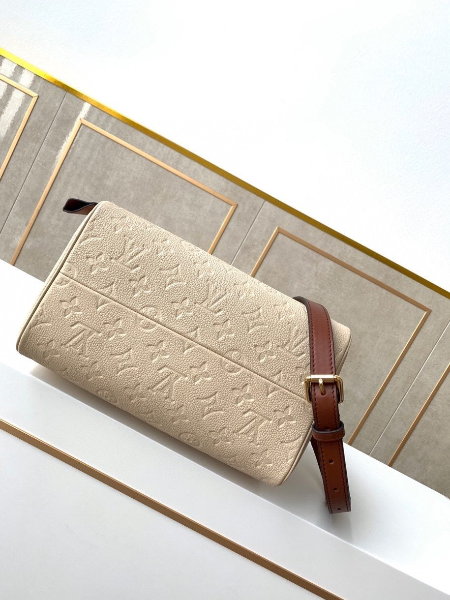 LU Bag White 25 cm Speedy