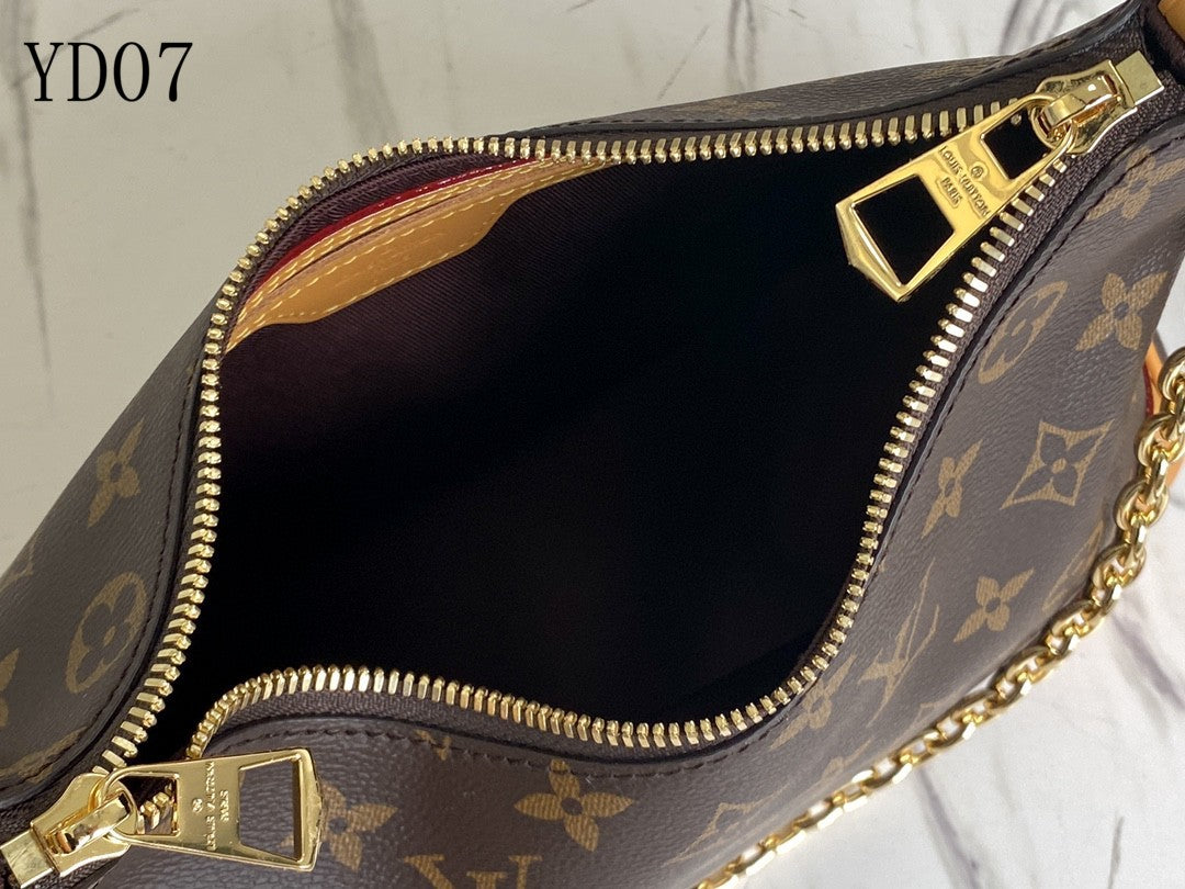 LU Bag  27 cm