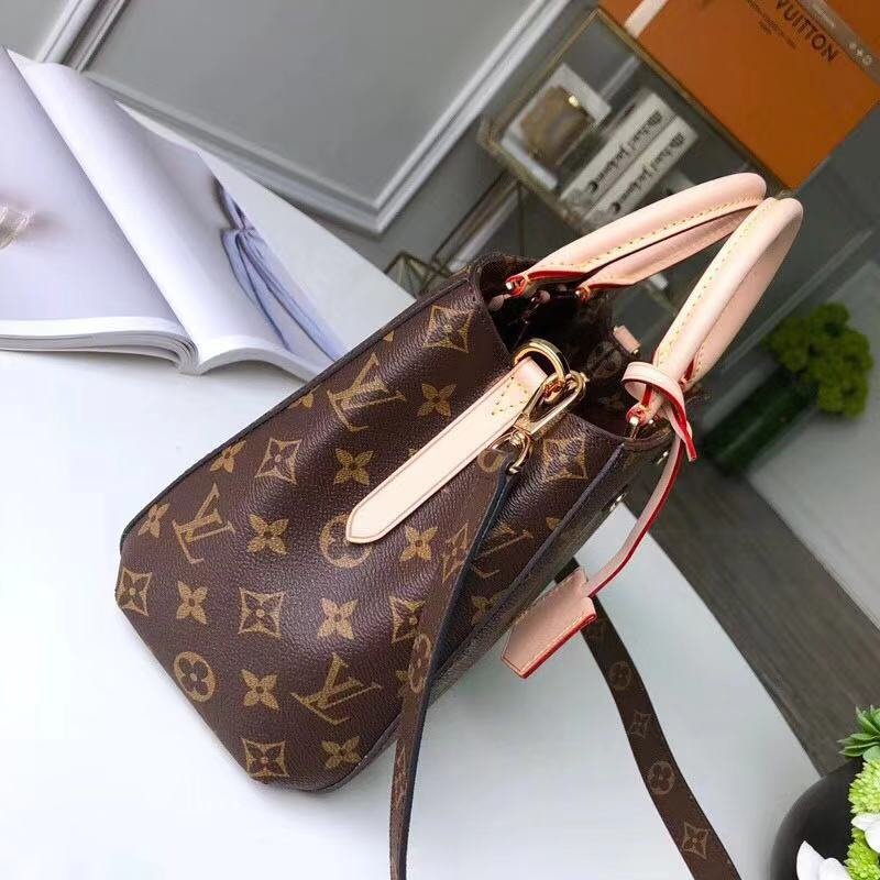 LU Bag Brown
