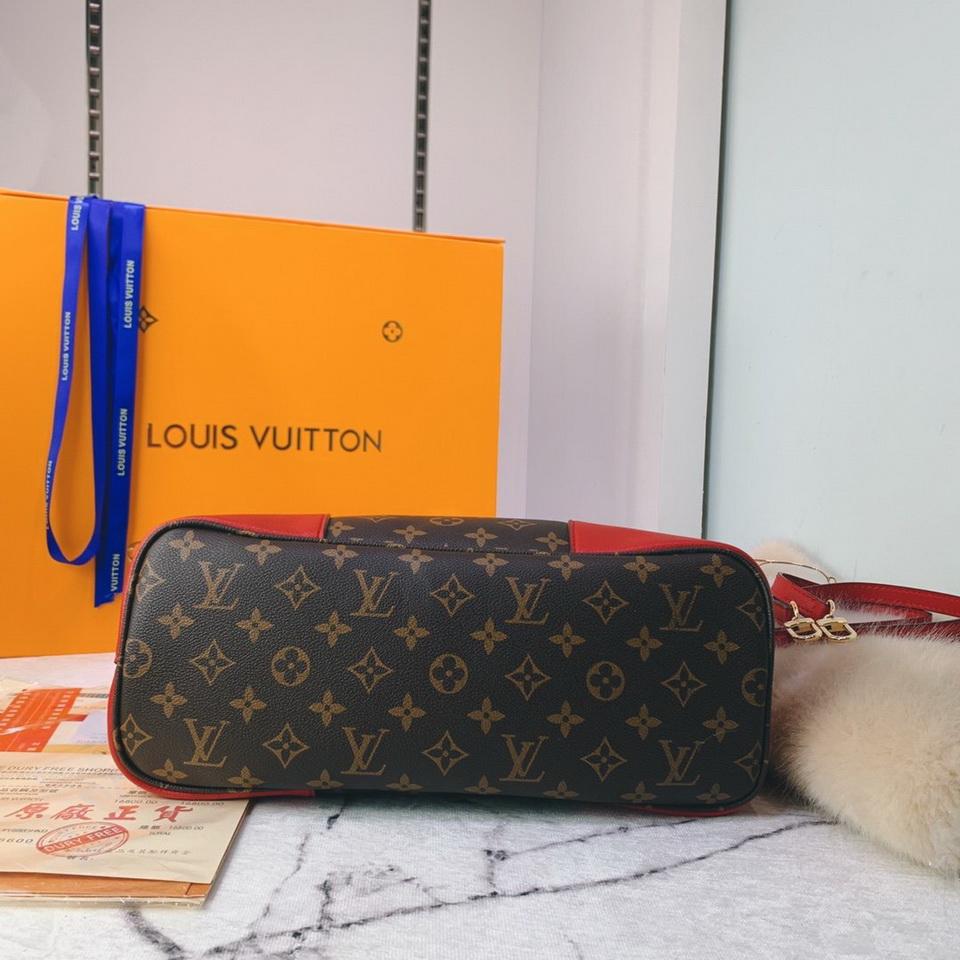 LU Bag Brown