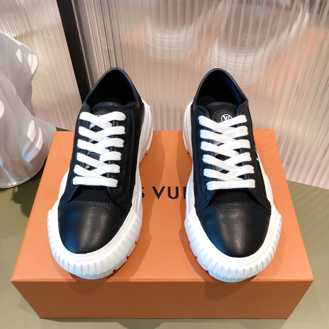 LU Sneakers 2 Color 's Squad