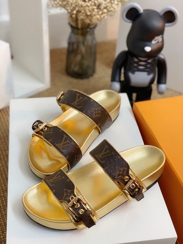 LU Slippers Toe Monogram  2 Color 's