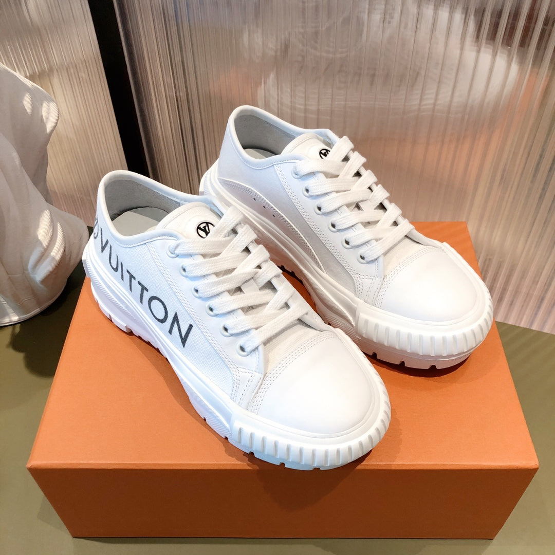 LU Sneakers 2 Color 's Squad