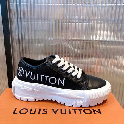LU Sneakers 2 Color 's Squad