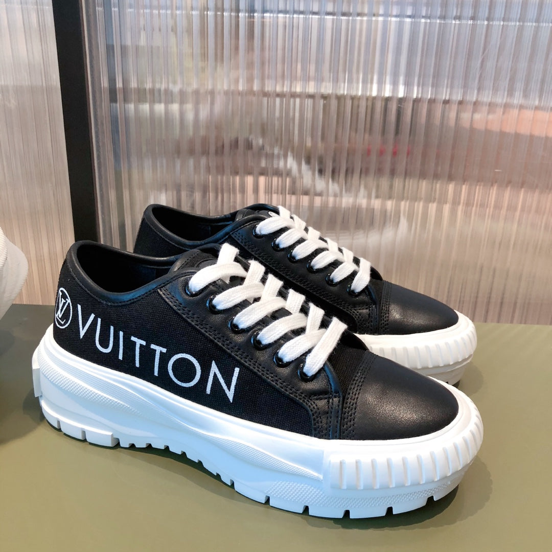 LU Sneakers 2 Color 's Squad