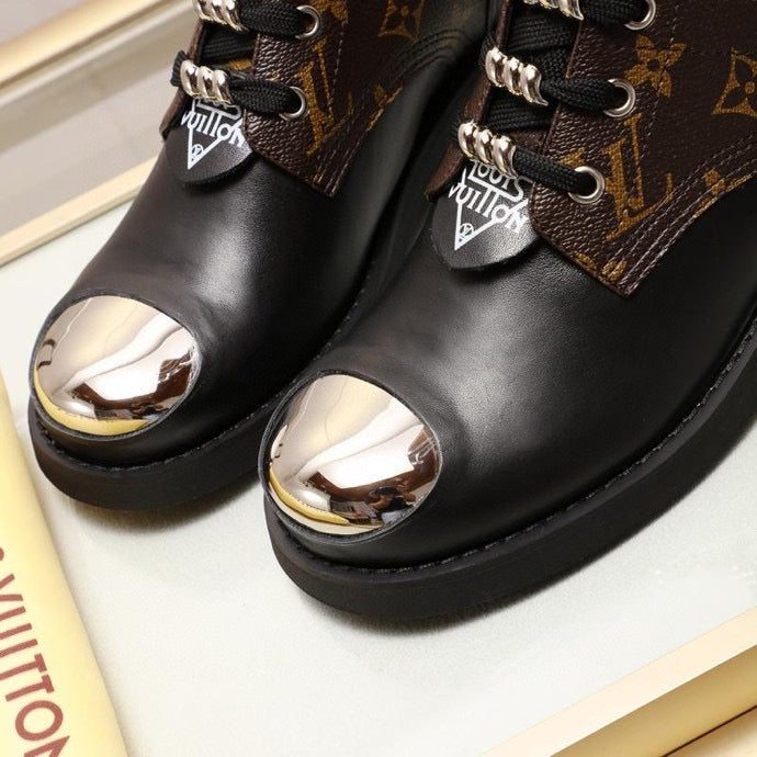 LU Boots Brown