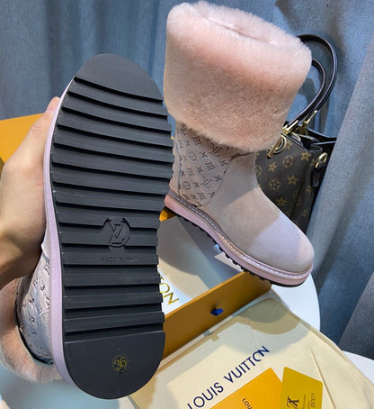 LU UGG  Boots
