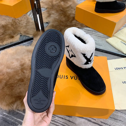LU UGG Boots Warm White