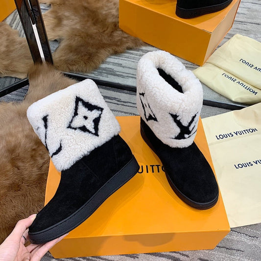 LU UGG Boots Warm White