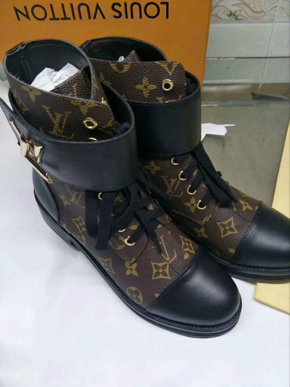 LU Boots Ranger Wondarland