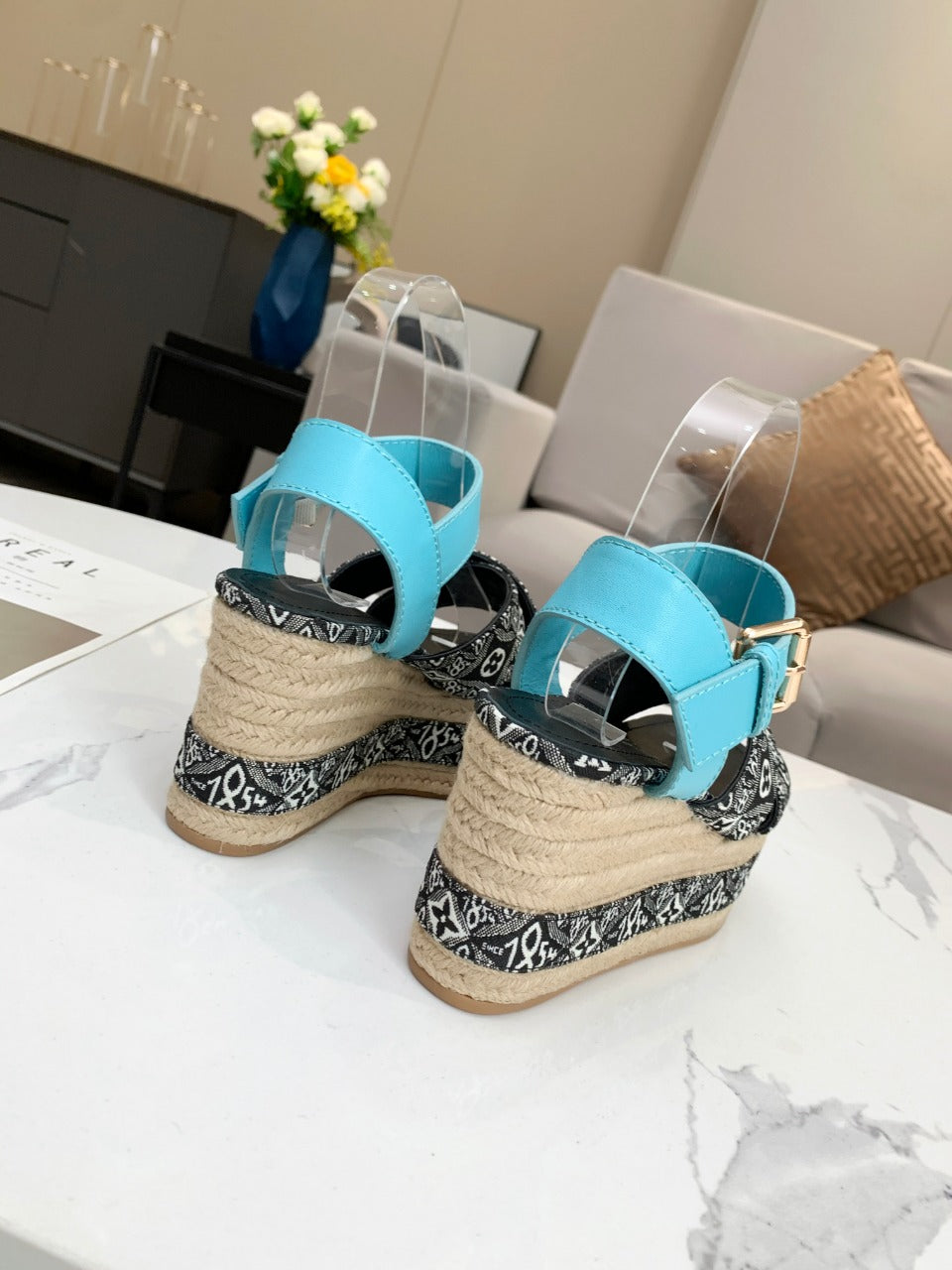 LU Wedge Sandals 2 Color's
