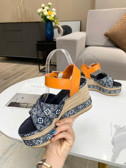 LU Wedge Sandals 2 Color's