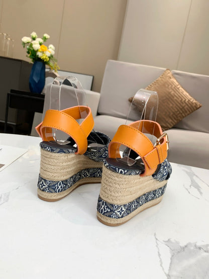LU Wedge Sandals 2 Color's