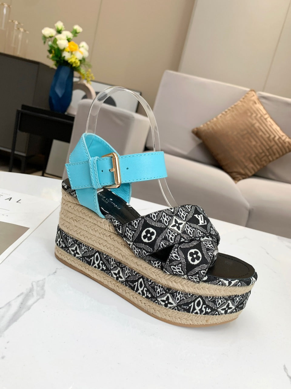 LU Wedge Sandals 2 Color's