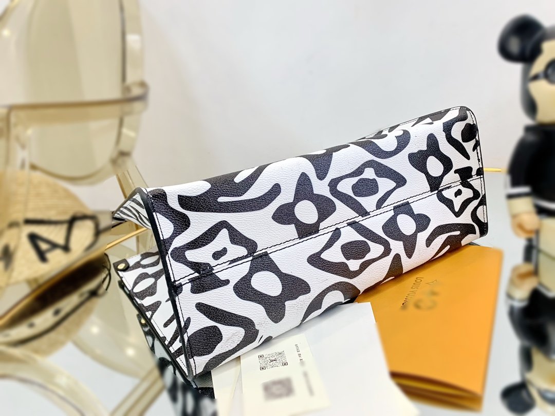 LU URS Tote Bag White 35 cm
