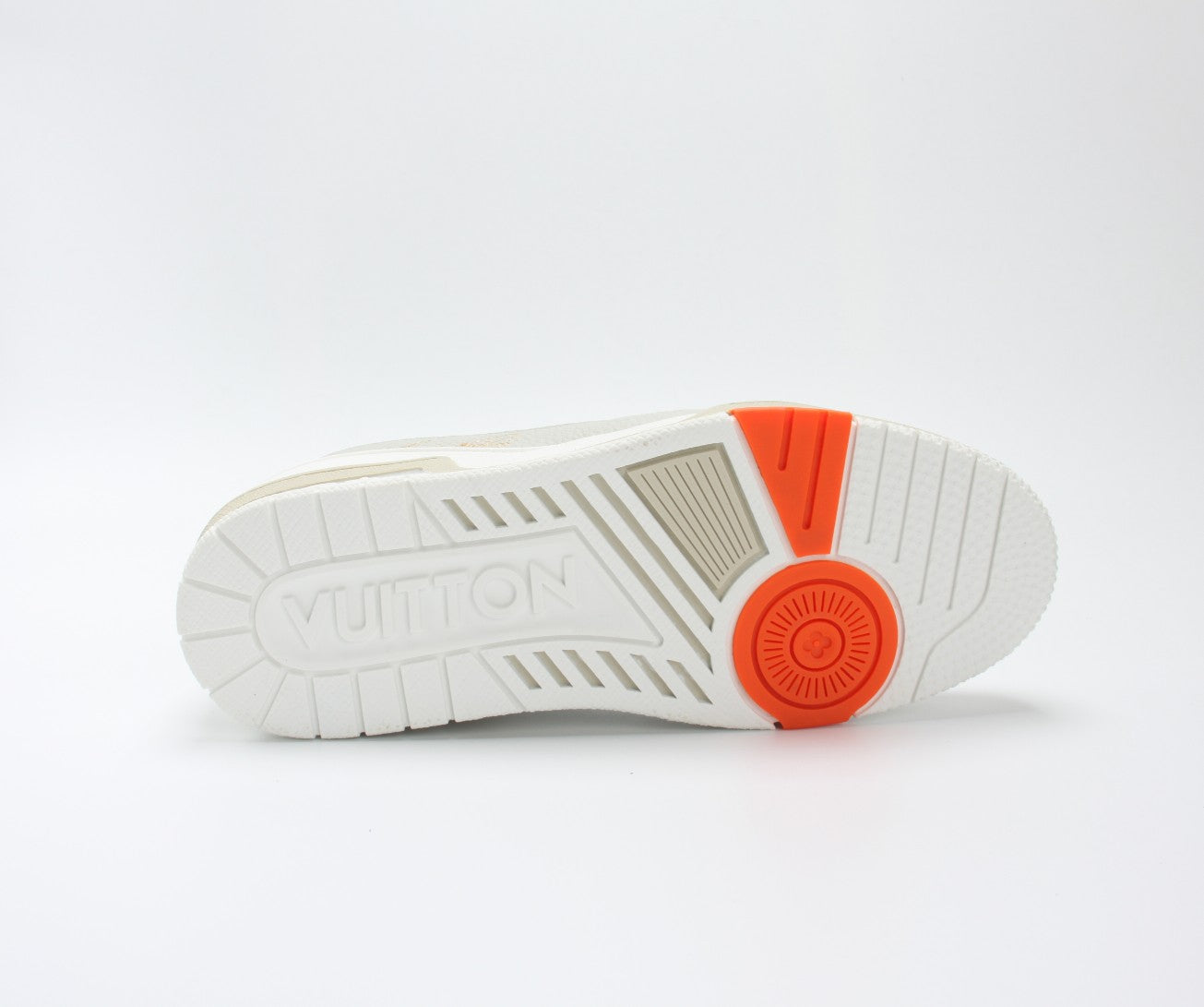 LU Sneakers  Run Away