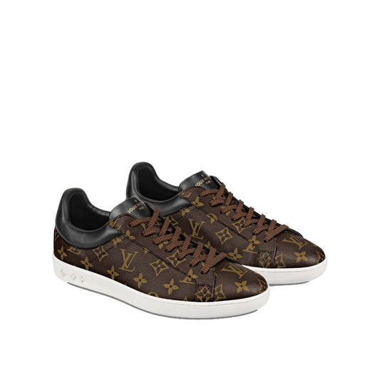 LU Trainers Sneakers Low Monogram Brown