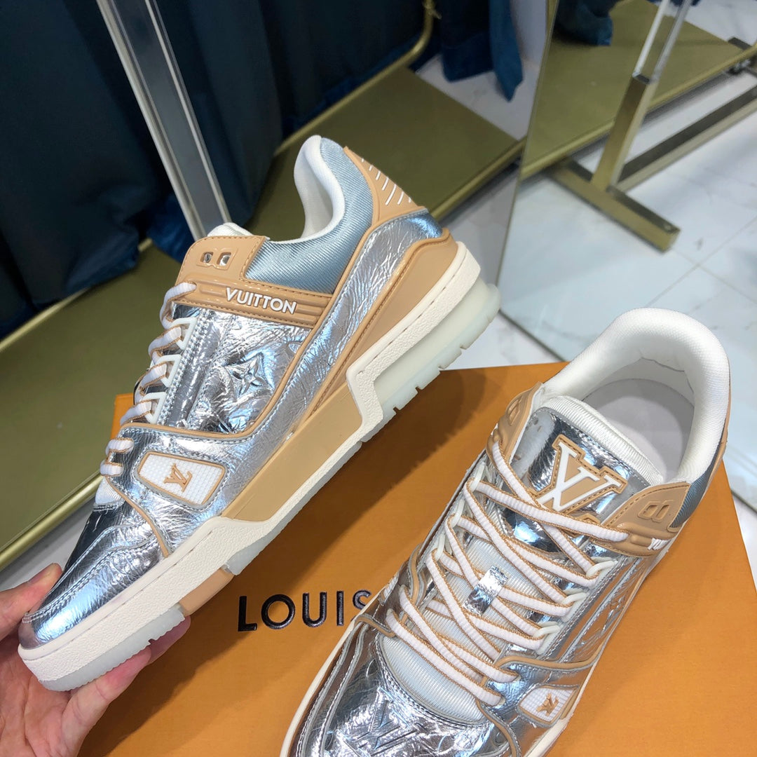 LU  Sneakers Silver