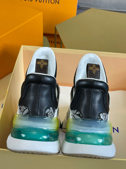 LU  Sneakers Archlight