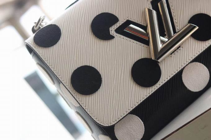 vuitton bag
