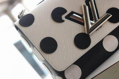 vuitton bag