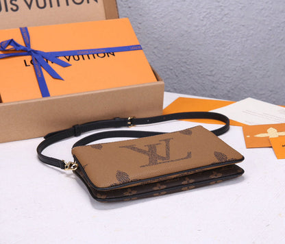 LU Bag Double Zip 20 cm