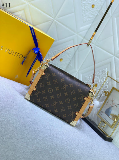 LU Bag Trunk Side 21 Cm
