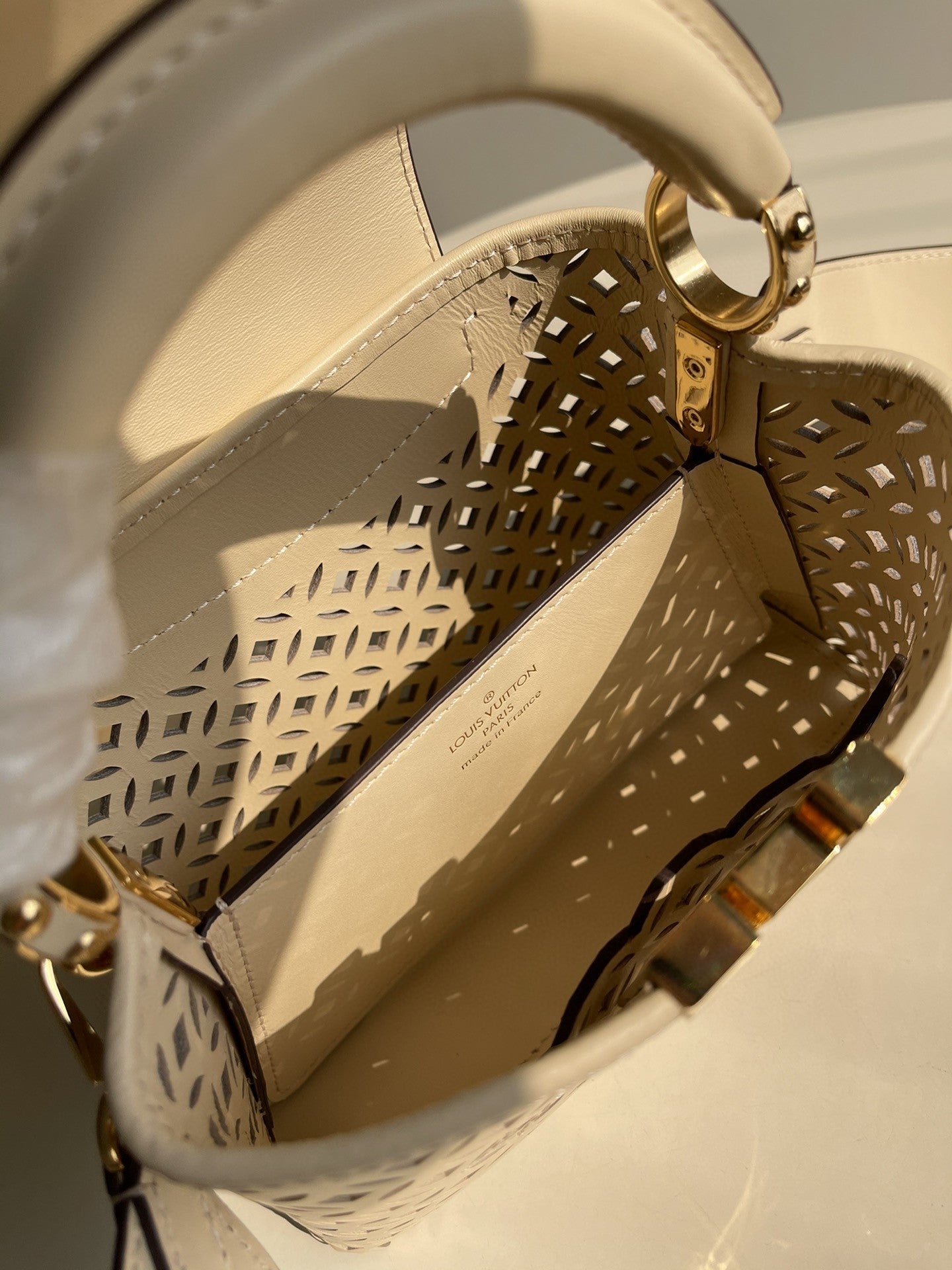 LU  Bag  2 Size 's  Handbag 2 Color 's