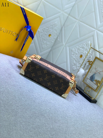 LU Bag Trunk Side 21 Cm