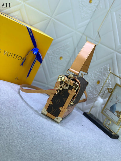 LU Bag Trunk Side 21 Cm