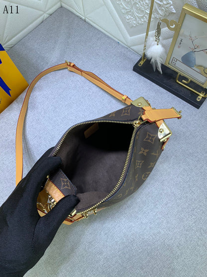 LU Bag Trunk Side 21 Cm