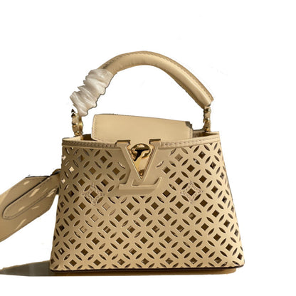 LU  Bag  2 Size 's  Handbag 2 Color 's