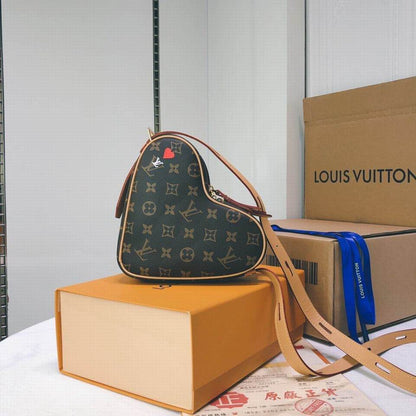 LU Bag Brown Heart