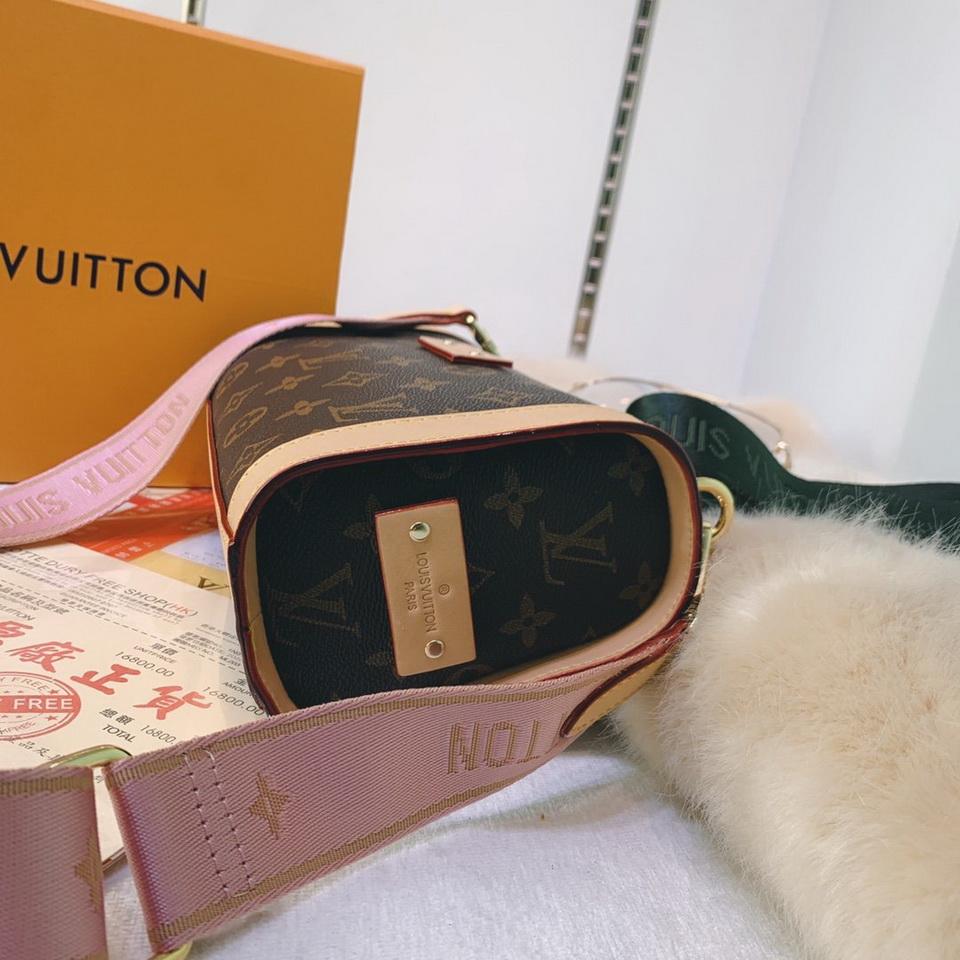 LU Bag Brown