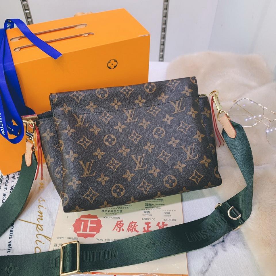 LU Bag Brown