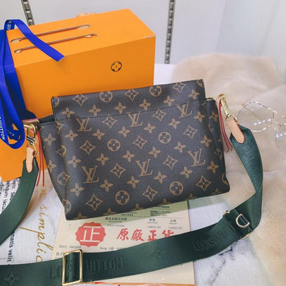 LU Bag Brown