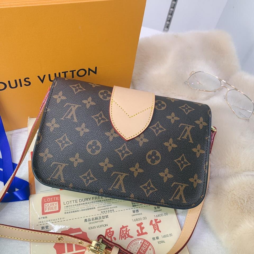 LU Bag Brown