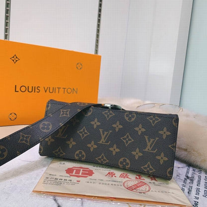 LU Bag Brown