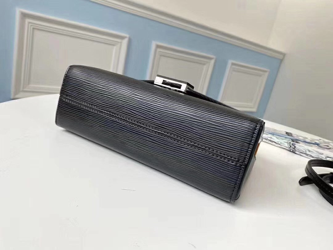 LU Bag Handbag Purse